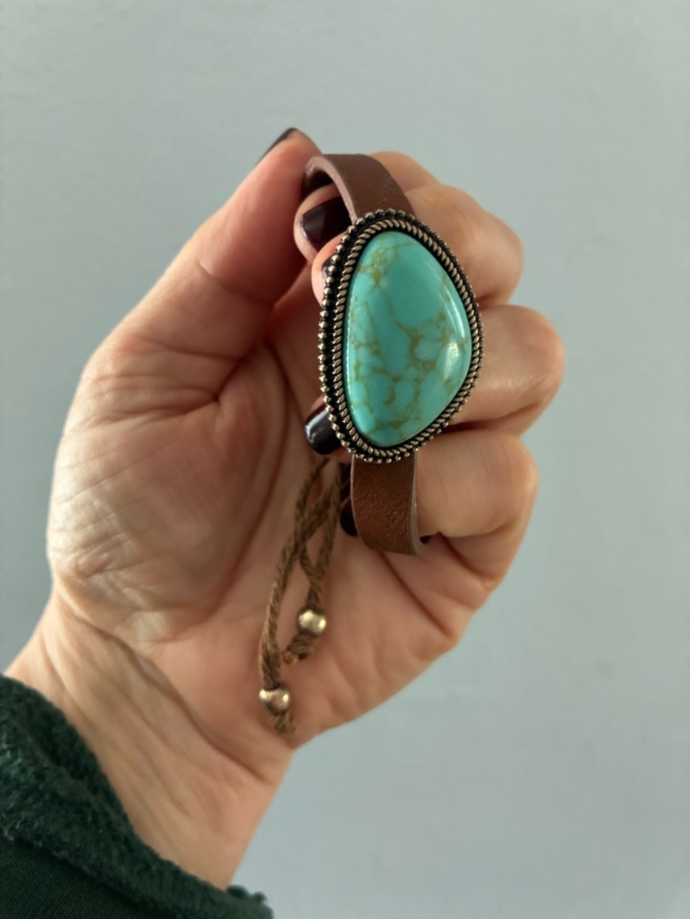 Turquoise Teardrop Stone Leather Bracelet